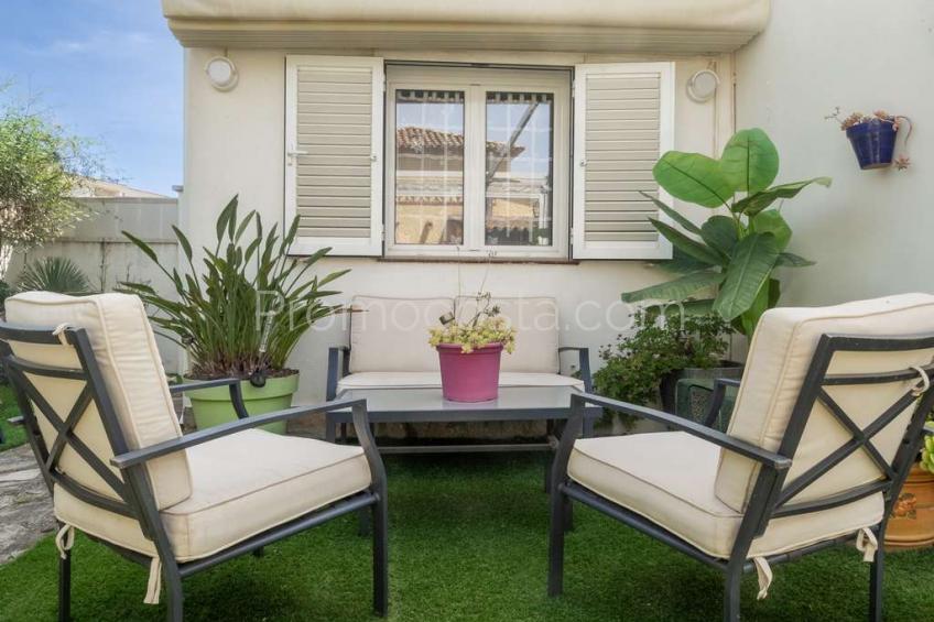 L'Escala, Casa independent amb jardí privat, situada a uns 100 metres de la platja de Riells