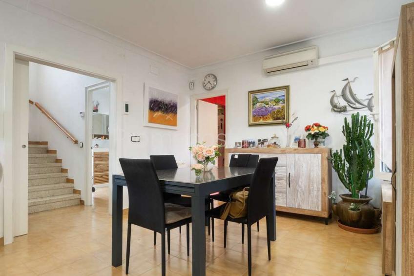 L'Escala, Casa independent amb jardí privat, situada a uns 100 metres de la platja de Riells