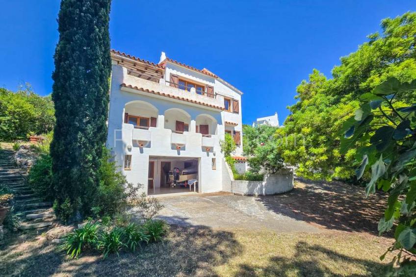 L'Escala, Casa con vistas al mar y jardín privado