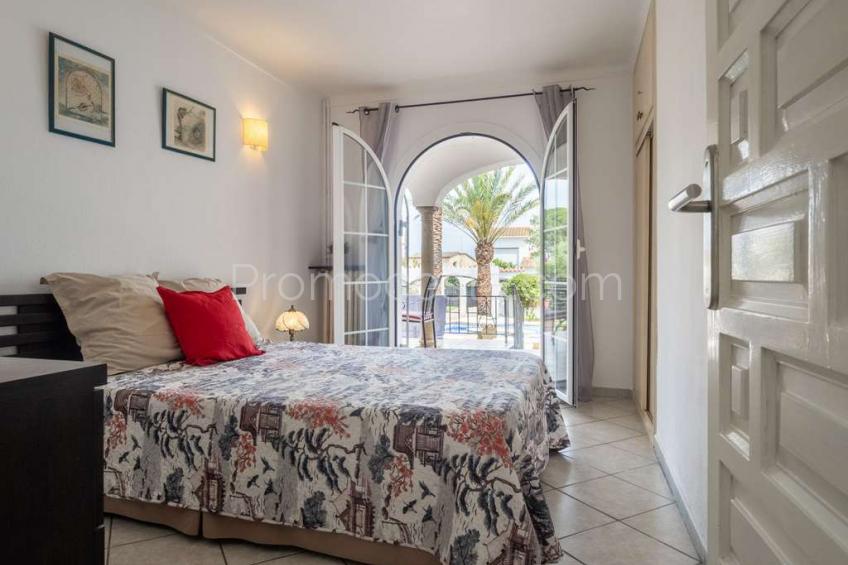 L'Escala, Maison avec licence touristique.