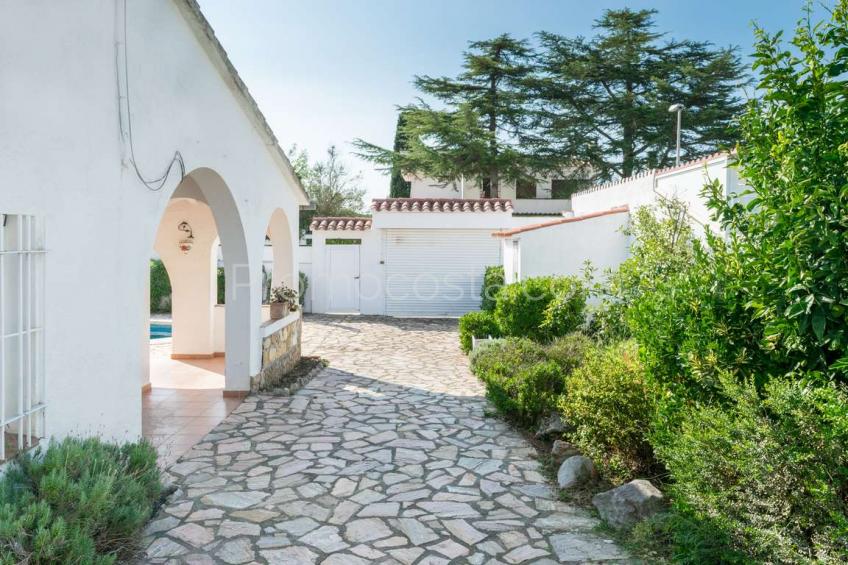 L'Escala, Casa independiente con piscina privada