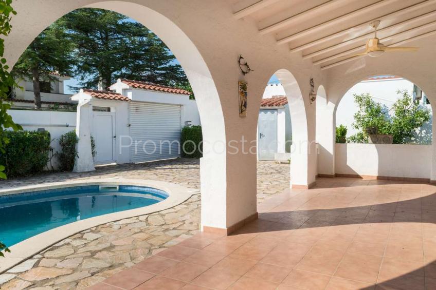 L'Escala, Casa independiente con piscina privada