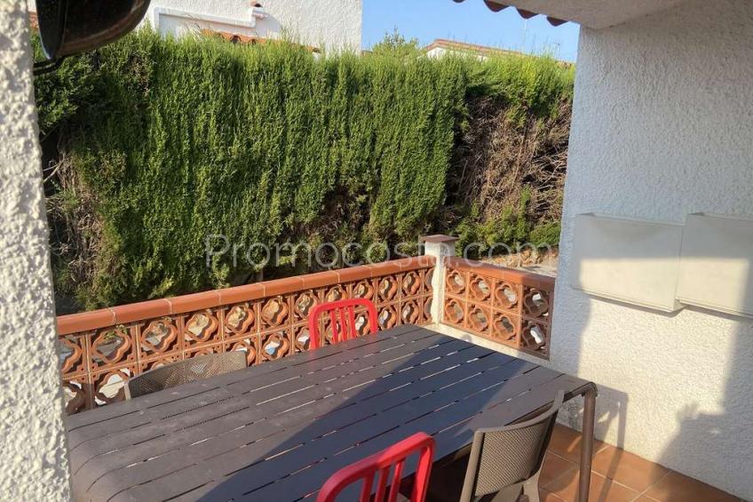L'Escala, Maison avec jardin privé, située à environ 1 000 mètres de la plage de Riells
