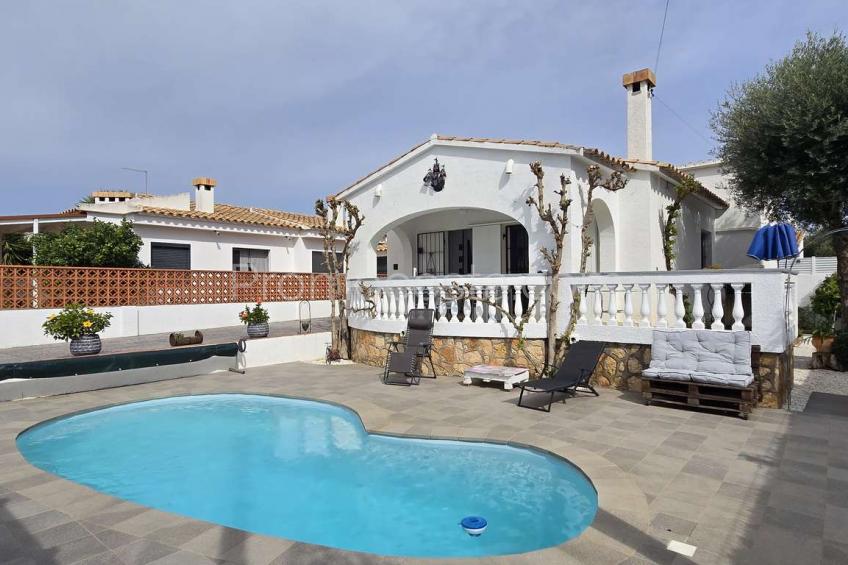 L'Escala, Muy bonita casa de planta baja, con jardín y piscina privada