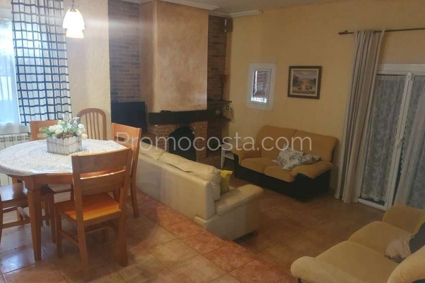 L'Escala, Casa con jardín privado situada a unos 1500m de la playa de Riells