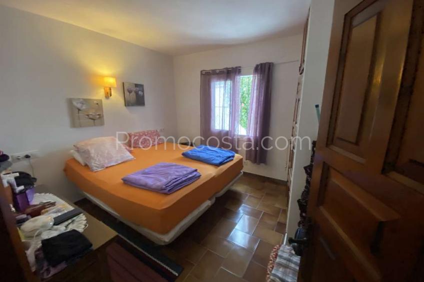 L'Escala, Casa de planta baja, situada a unos 600m de la playa de Riells