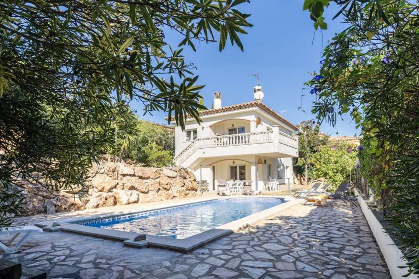 L'Escala, Casa con vistas al mar, piscina  y licencia turística