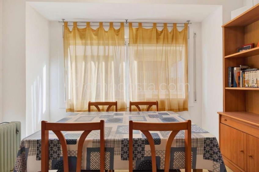 L'Escala, OPORTUNIDAD!!!  Casa situada a tan solo 50 metros de la playa del Port d’en Perris