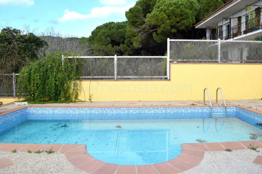 L'Escala, Casa con jardín y piscina privada, situada a unos 500m de la playa de Riells