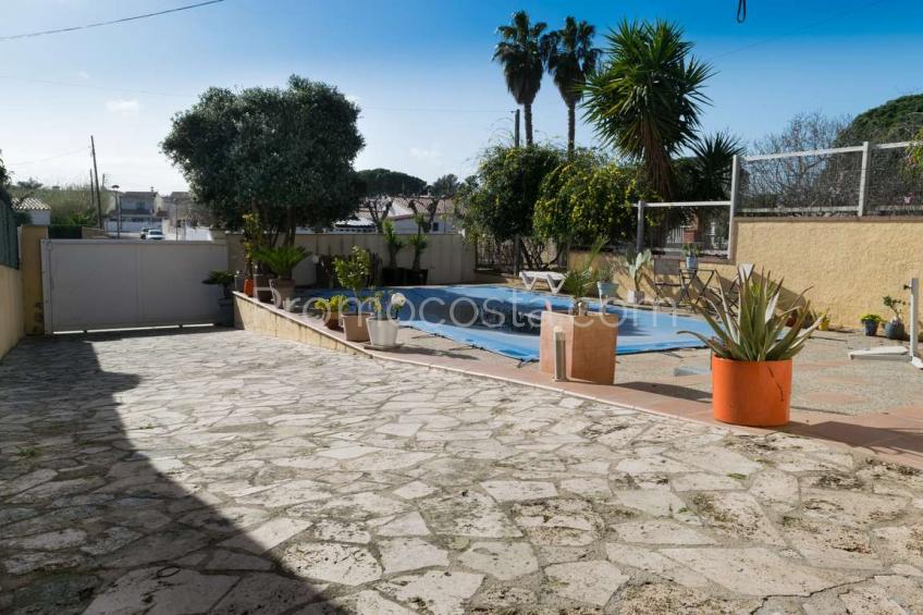 L'Escala, Casa con licencia turística, situada a unos 500m de la playa de Riells