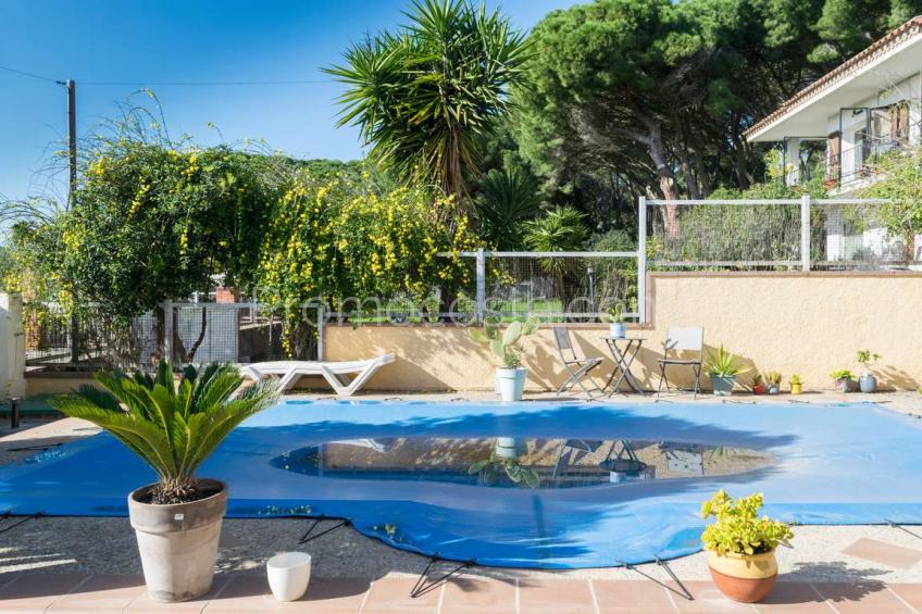 L'Escala, Casa con licencia turística, situada a unos 500m de la playa de Riells