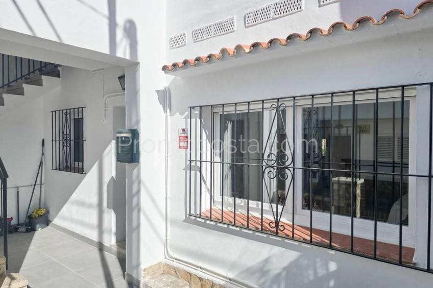 L'Escala, Maison jumelée située à environ 600 m de la plage de Riells