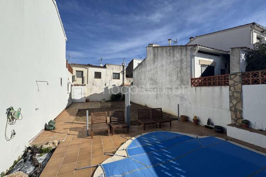 L'Escala, Maison jumelée avec  piscine privée