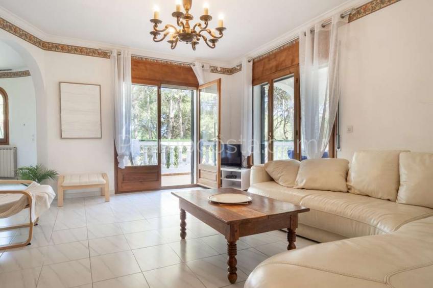 L'Escala, Magnifica casa situada situada en Puig Sec y a unos 1300m de la playa de Montgo