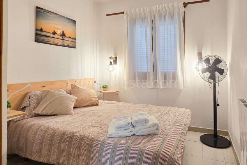 L'Escala, Muy bonita casa con  licencia turística y piscina comunitaria