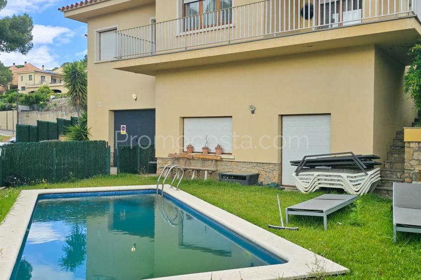 L'Escala, Casa independent amb jardí i piscina privada