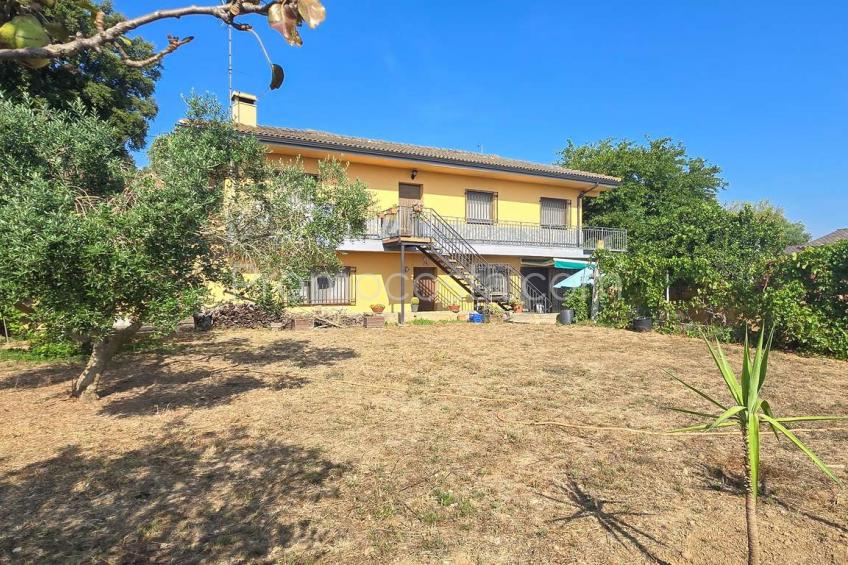 St. Miquel De Fluviá, Muy bonita casa independiente, con jardín privado