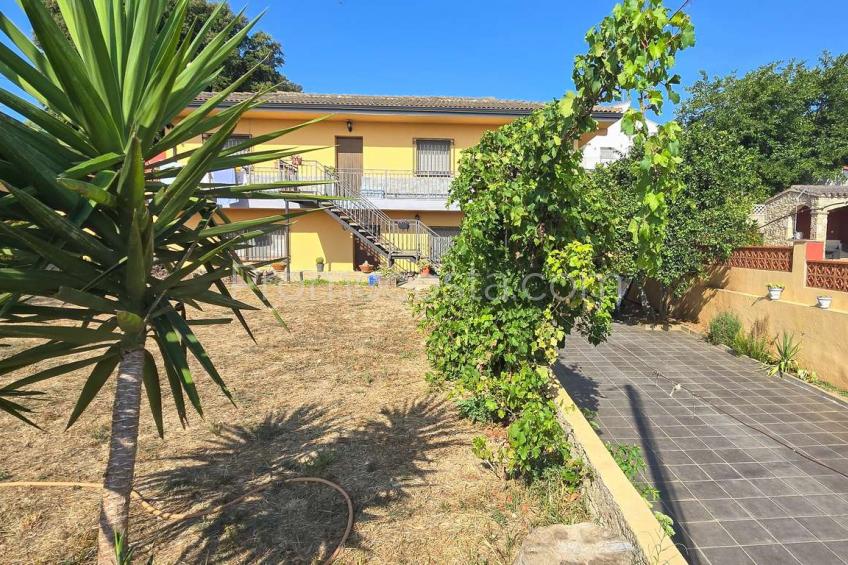 St. Miquel De Fluviá, Muy bonita casa independiente, con jardín privado