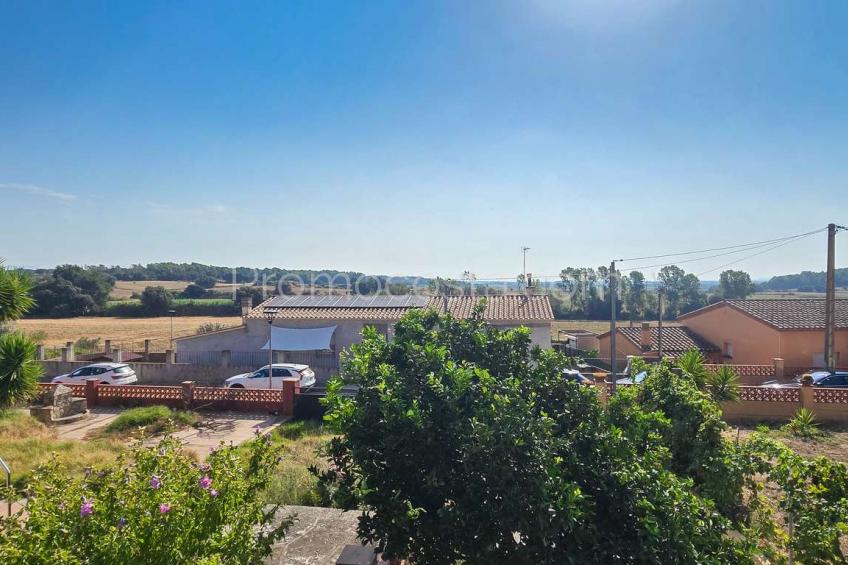 St. Miquel De Fluviá, Muy bonita casa independiente, con jardín privado