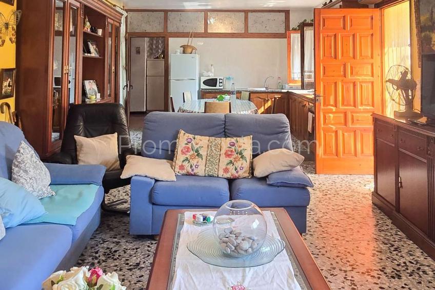 St. Miquel De Fluviá, Muy bonita casa independiente, con jardín privado