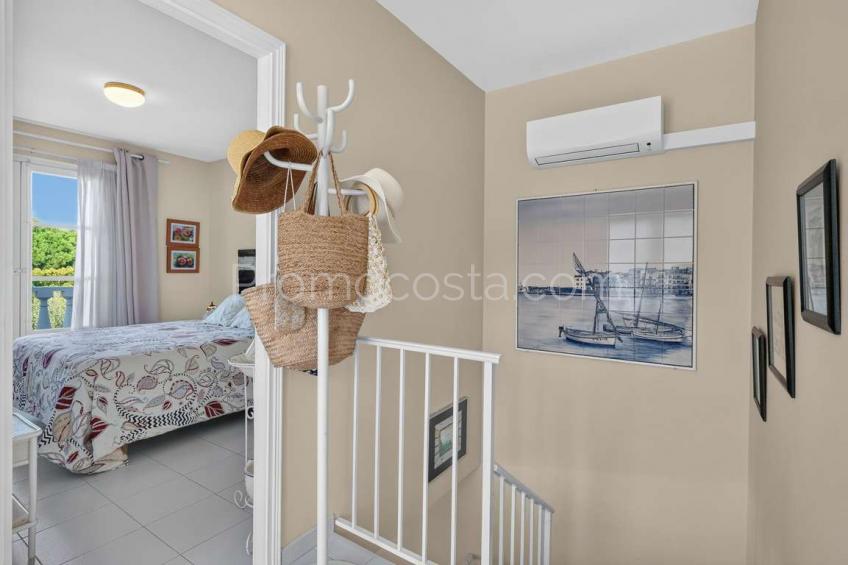 L'Escala, Casa adosada con garaje y piscina comunitaria