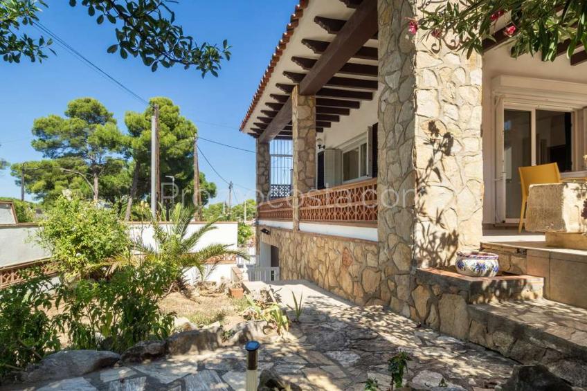 L'Escala, Casa independiente con piscina privada
