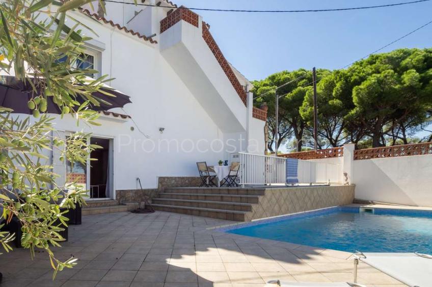 L'Escala, Casa independiente con piscina privada