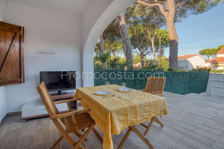 L'Escala, Casa situada a unos 750m de la playa de Riells