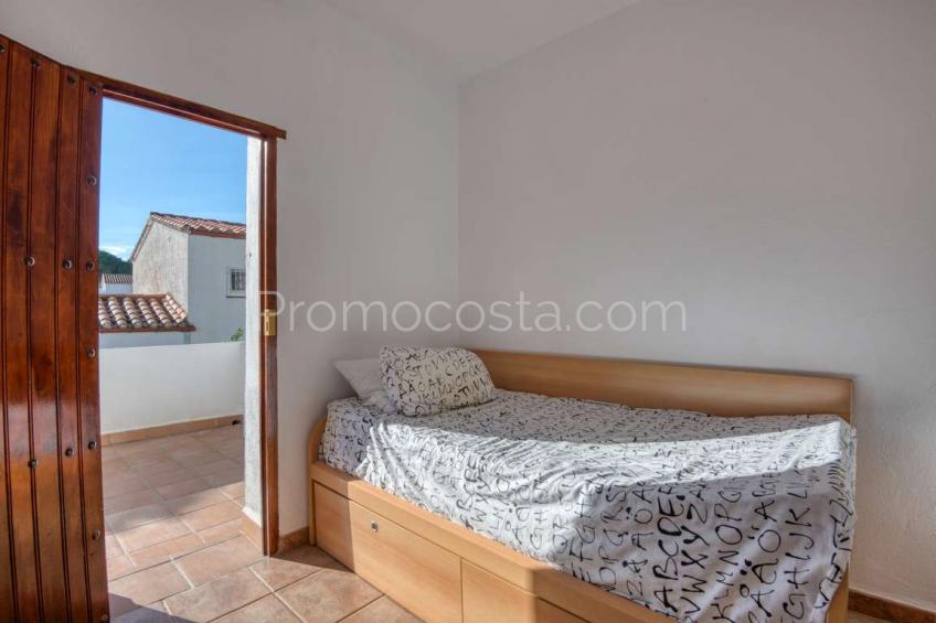 L'Escala, Casa situada a unos 750m de la playa de Riells