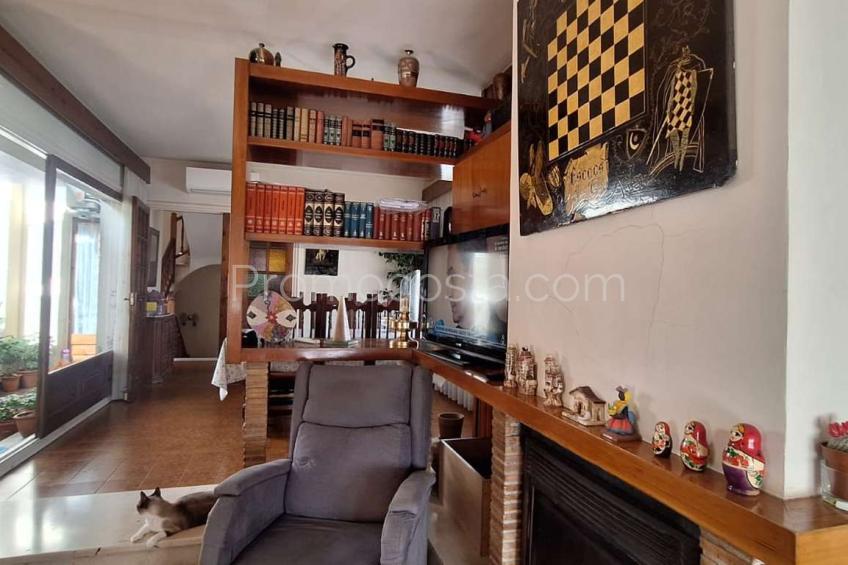 L'Escala, Casa situada a unos 1200m de las playas de Empuries