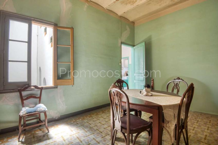 Torroella De Montgrí, Casa del siglo  XX a Torroella de Montgrí