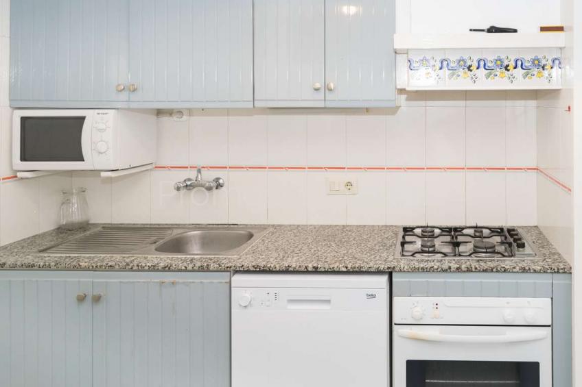 L'Escala, Casa de planta baja con licencia turística