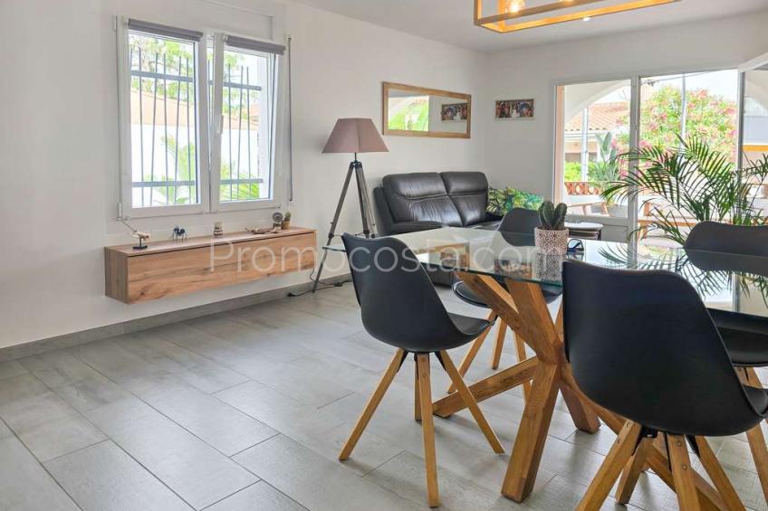 L'Escala, Casa impecable con jardín privado