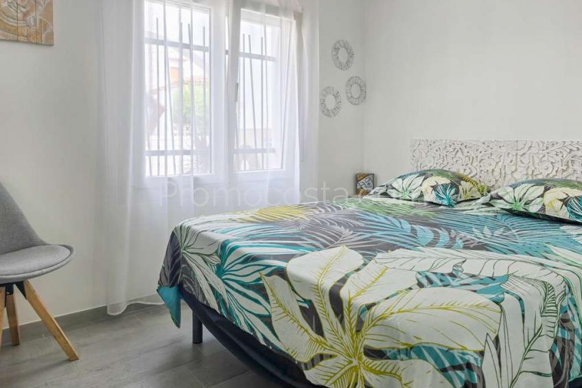 L'Escala, Casa impecable con jardín privado