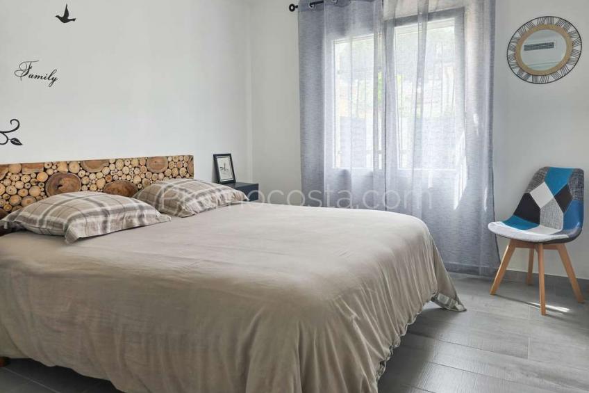 L'Escala, Casa impecable con jardín privado