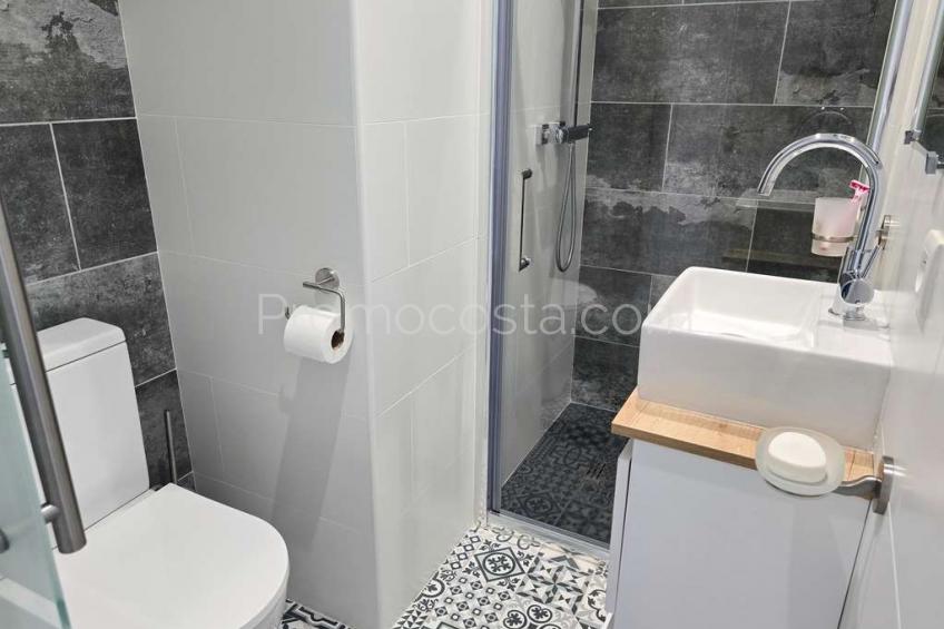 L'Escala, Casa impecable con jardín privado