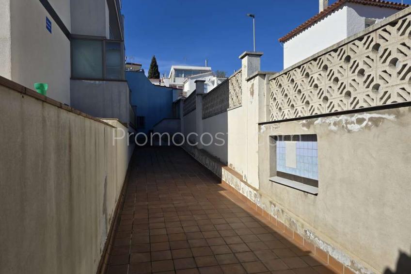 L'Escala, Parking de 51m2 al lado de la playa